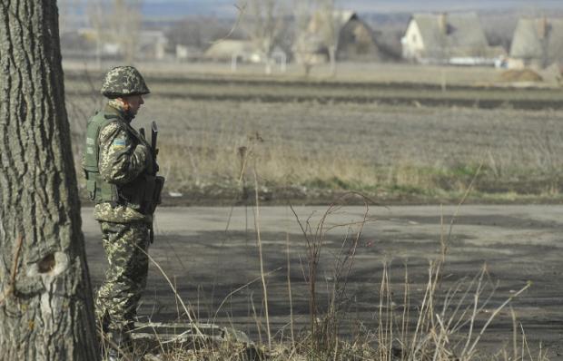 Затриманих в Україні російських військових вже передали назад російським прикордонникам. Фото:http://tass.ru/