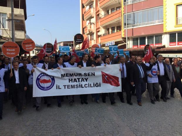 В одній з турецьких провінцій відбулася акція протесту проти російських бомбардувань у Сирії. Фото: Facebook