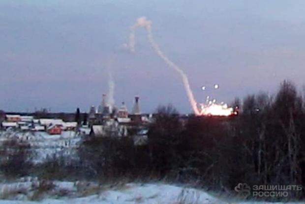 Крилата ракета впала на житловий будинок в Архангельській області. Фото:http://defendingrussia.ru/