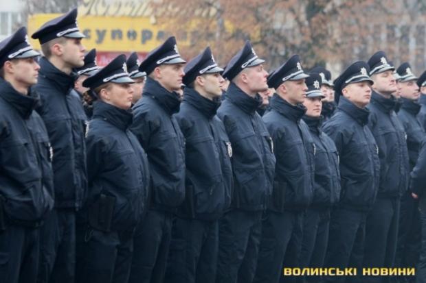 У Луцьку приступила до патрулювання патрульна поліція. Фото:http://www.volynnews.com/