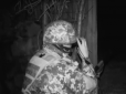 Українські військові відзняли, як російські найманці обстрілюють житлові зони Мар'їнки  (відео)