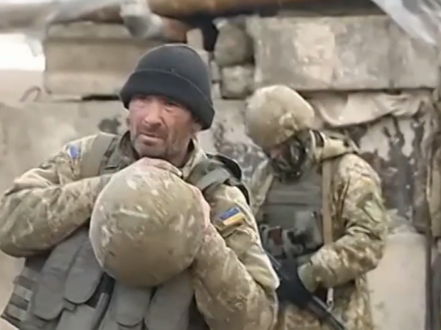 Українські бійці біля Комінтернового не сплять вже кілька діб. Фото: скрін відео