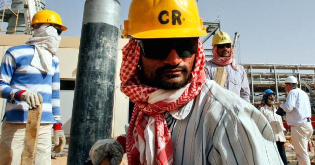 Видобуток нафти у Саудівській Аравії. Фото: ЖЖ.