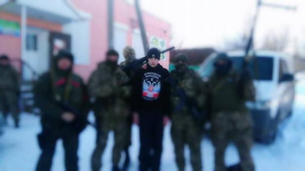 Українські бійці та їхня "здобич". Фото: соцережі.