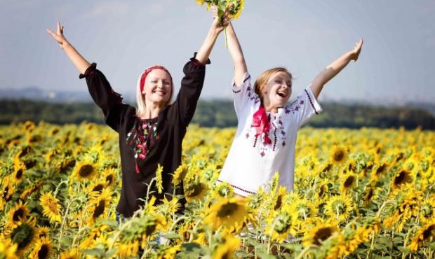 Українці можуть дивитися у майбутнє з деяким оптимізмом. Фото: www.capital.ua.