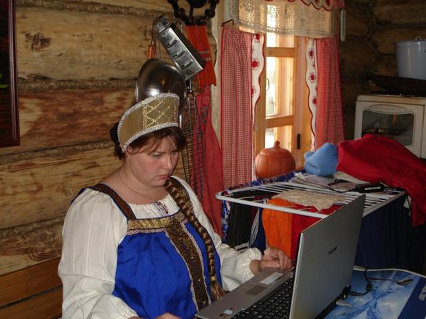 Росіянка у всесвітній мережі. Фото: prikol.i.ua.