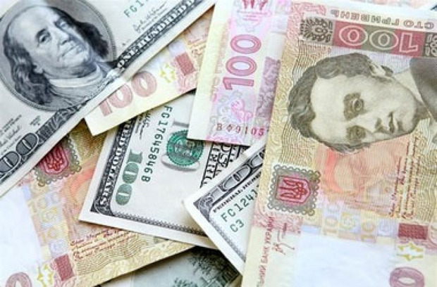 Долар та євро стрімко злетіли вгору