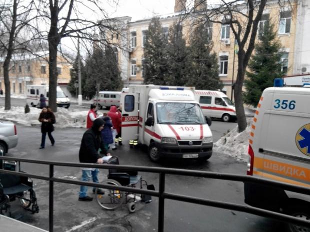До Києва привезли поранених. Фото: соцмережі.