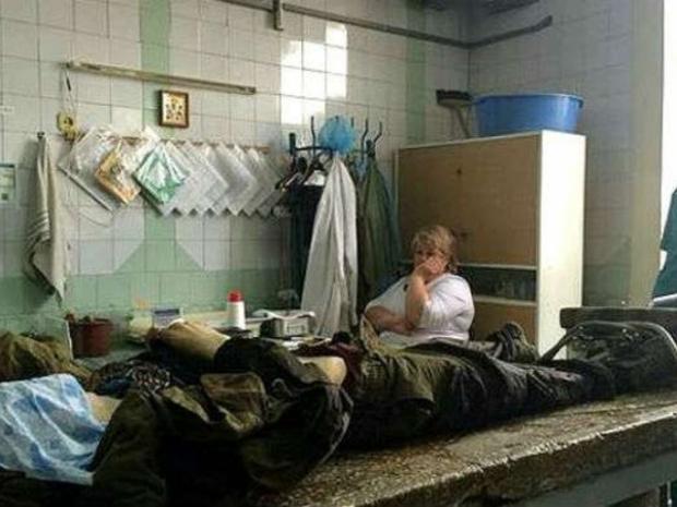 У Донецьку обласну лікарню привезли вбитих і поранених терористів. Ілюстрація:m.expres.ua