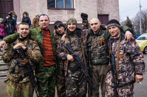 Російські бойовики на Луганщині. Фото: argumentua.com.