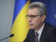 Тиснуть з усіх боків: Посол США закликає Раду проголосувати за широку автономію Донбасу