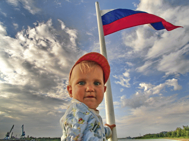 Вже у дитсадку малюків вчать співати про "велич" РФ. Фото: womanadvice.ru.
