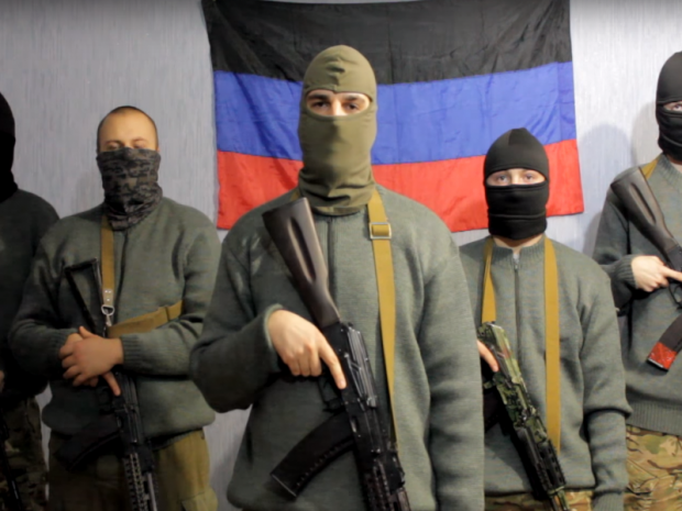 У полку "Азов" показали, як терористи роблять фейки за 20 хвилин. Фото: скрін відео