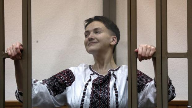 Надія Савченко в суді. Фото:www.radiosvoboda.org