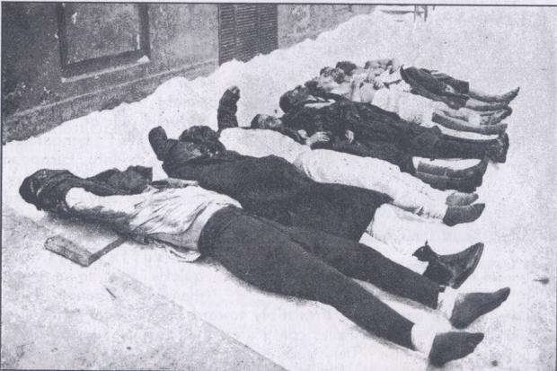 Вбиті більшовиками кияни. Фото: соцмережі.