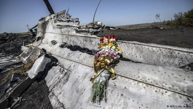 Останки збитого МН-17 на Донбасі. Фото:www.dw.com