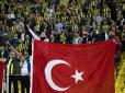 Окупантам не раді: У Туреччині закидали камінням автобус з російськими футболістами