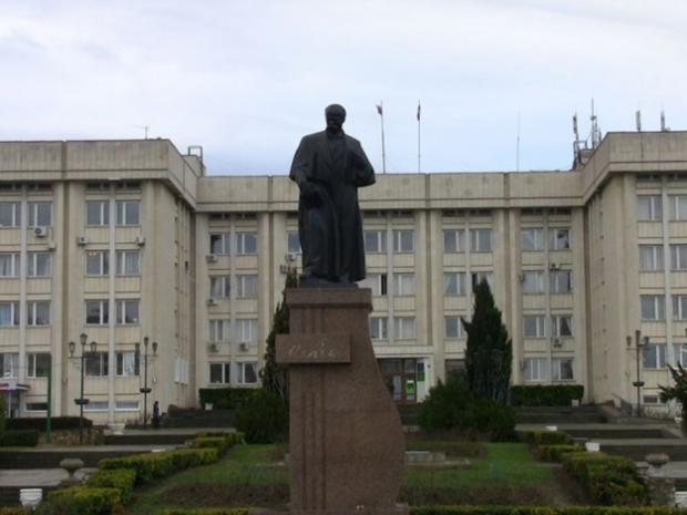 Пам'ятник Шевченку у Севастополі. Фото: crimea.vgorode.ua.