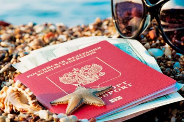 Російський паспорт не усім за кордоном до вподоби. Фото: ЖЖ.