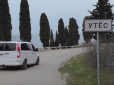 Жителі курортних селищ Криму стогнуть від нових окупаційних порядків - ні пройти, ні проїхати - все поперекривали (відео)