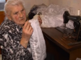 Справжнє обличчя матусі-України: 82-річна волонтерка з Сум шиє спіднє для синочків в АТО (відео)