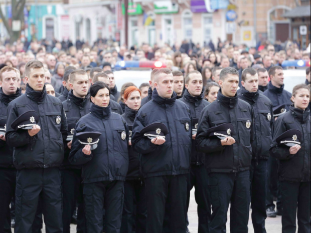 Патрульна поліція розпочинає свою роботу у Тернополі. Фото: Facebook