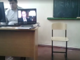 Культ Х#йла:  Кримських школярів на уроках змушують дивитися фільми про Путіна (відео)