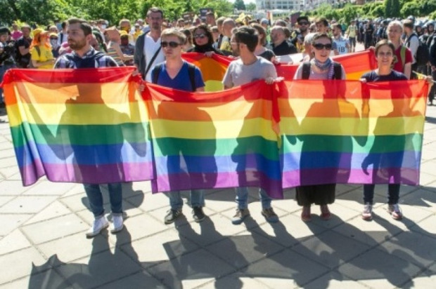 Останнім часом в Україні почастішали  акції в підтримку ЛГБТ. Фото: antifashist.com.