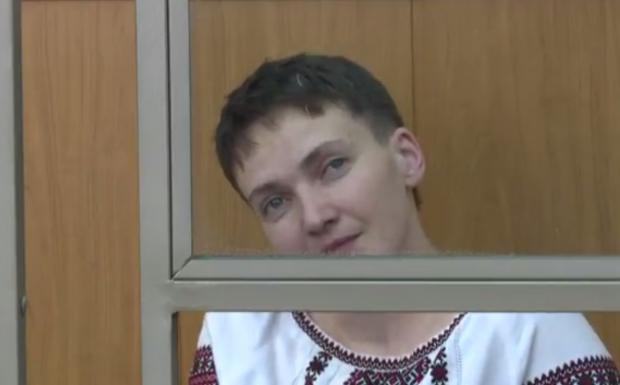 Надія Савченко в залі суду. Фото:www.5.ua