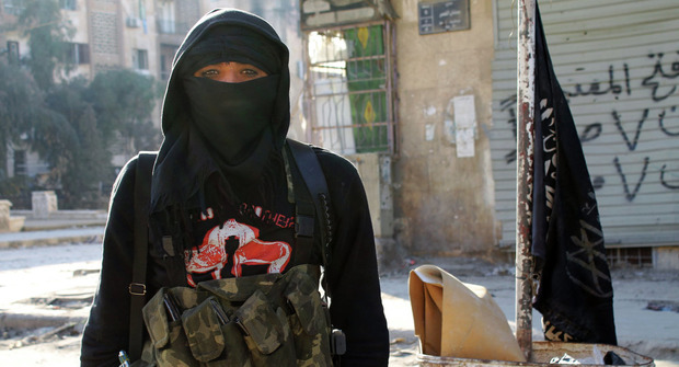Терористи-смертники частіше всього одягнені в широкий і безформенний одяг, який дає можливість сховати "пояс шахіда" або зброю. Фото: AFP.