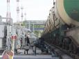 Бензоколонка недозаробляє: Росія знижує експорт нафти