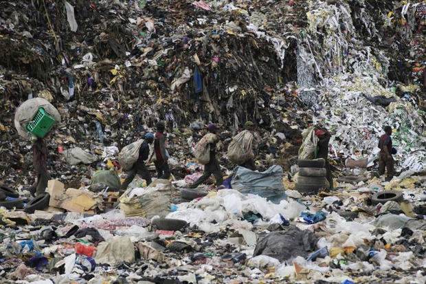 У США почнуть переробляти сміття в електрику. Ілюстрація: facepla.net.