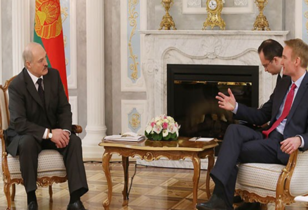 Олександр Лукашенко і Майкл Карпентер. Фото:http://www.belta.by/
