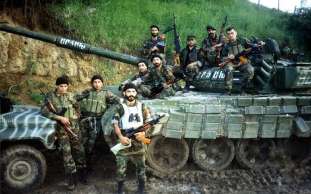 Російські радники не допомогли: У Нагірному Карабасі азербайджанська армія перейшла в наступ