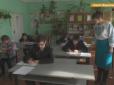 Розумні діти: На Коломийщині учні вчать англійської свого директора (відео)