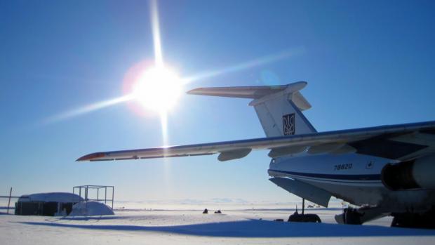 Іл-76МД на полярній станції у Гренландії. Фото:http://www.mil.gov.ua/