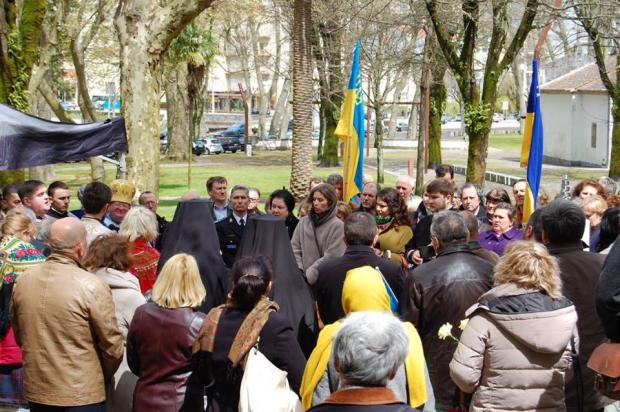 Відкриття пам'ятника у Португалії. Фото: Консульство України в місті Порту.