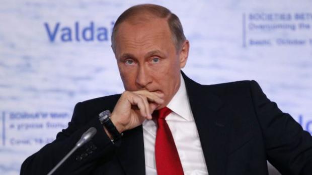 Путін знає свій рейтинг, тому боїться. Фото: ВВС.
