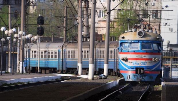 Поїзд "Київ-Маріуполь". Ілюстрація: Укрінформ.