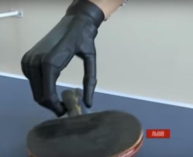 Cучасний біонічний протез дозволяє користуватися скаліченою рукою, як здоровою