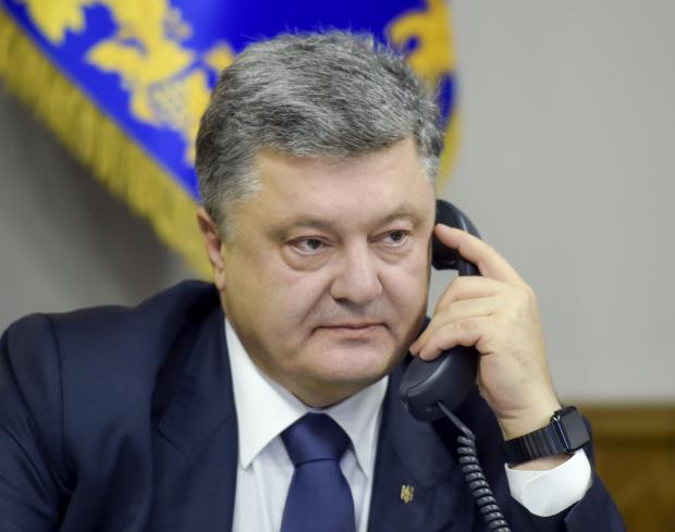Порошенко зателефонував Путіну з вимогою звільнити Надію Савченко. Фото:http://www.president.gov.ua/