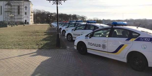 Нова патрульна поліція у Чернігові. Фото: uapress.info.