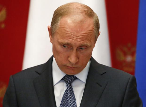 Росіянин облаяв Путіна і поскаржився на жахливий стан доріг у РФ. Ілюстрація:news.bigmir.net