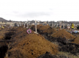 Зариті, як собаки: На кладовищі під Донецьком поховано понад 3500 знищених терористів (відео)