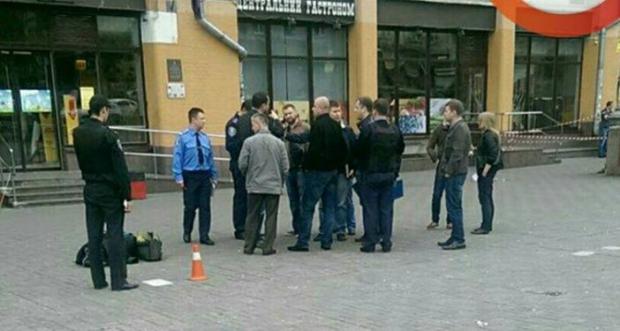На місці стрілянини поблизу Бессарабського ринку. Фото: censor.net.ua.