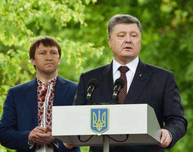 Петро Порошенко у Полтаві урочисто відкрив пам'ятник Івану Мазепі. Фото:www.unian.ua