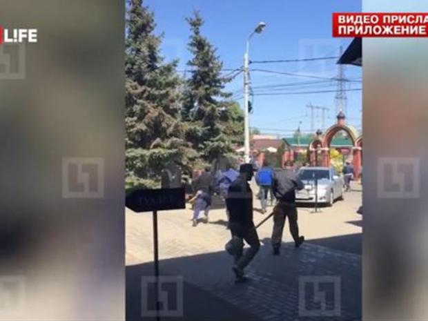 Бійка у Москві. Фото: скріншот з відео.