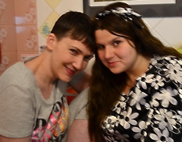 Надія Савченко з подругою Іриною. Фото: Facebook