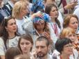 ​День Києва: Мегамарш вишиванок пройшов вулицями святкової столиці України (відео)