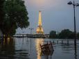 Повінь в Парижі стала наймасштабнішою за останні 30 років (фото)
